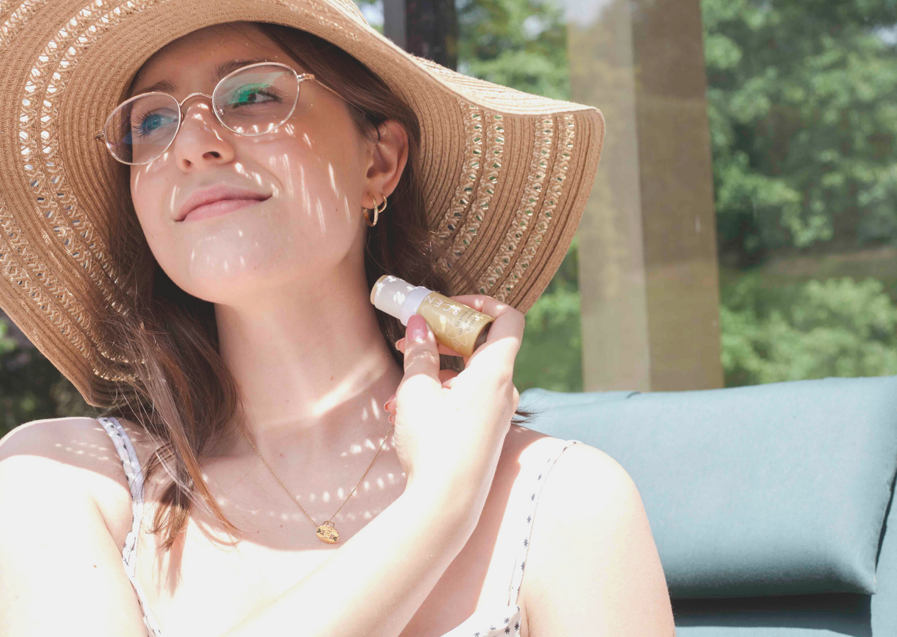 How to feel happy naturally